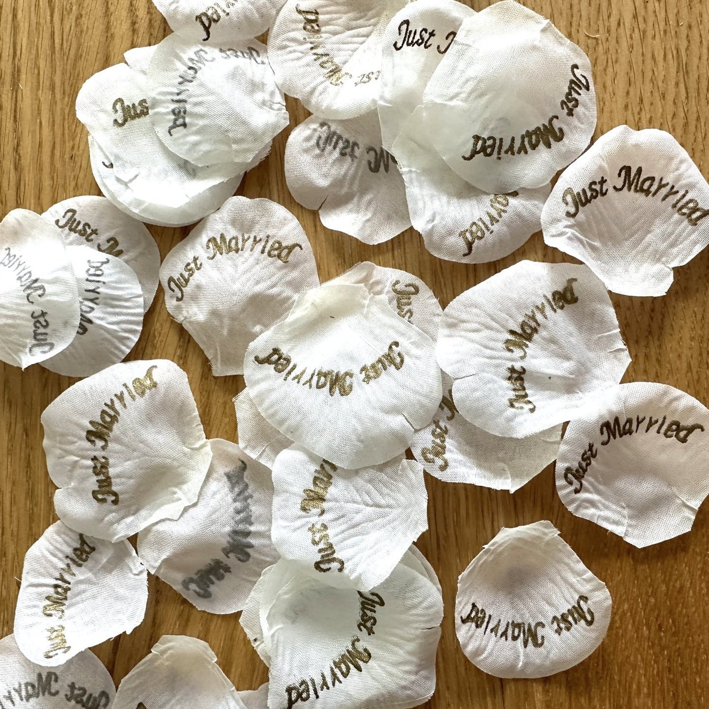 'Just Married' Artificial Petals White - Pack of 75