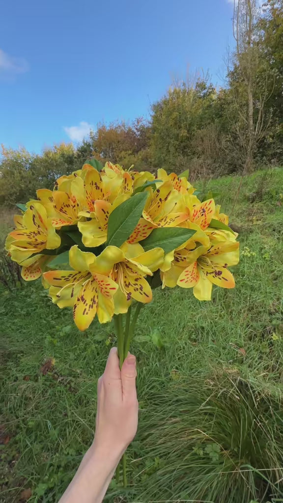 Artificial Yellow Alstroemeria Flower Stem