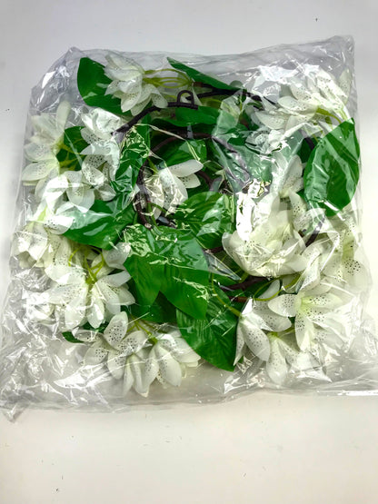 Artificial Wild Lily Garland With Ivory Flowers 180cm